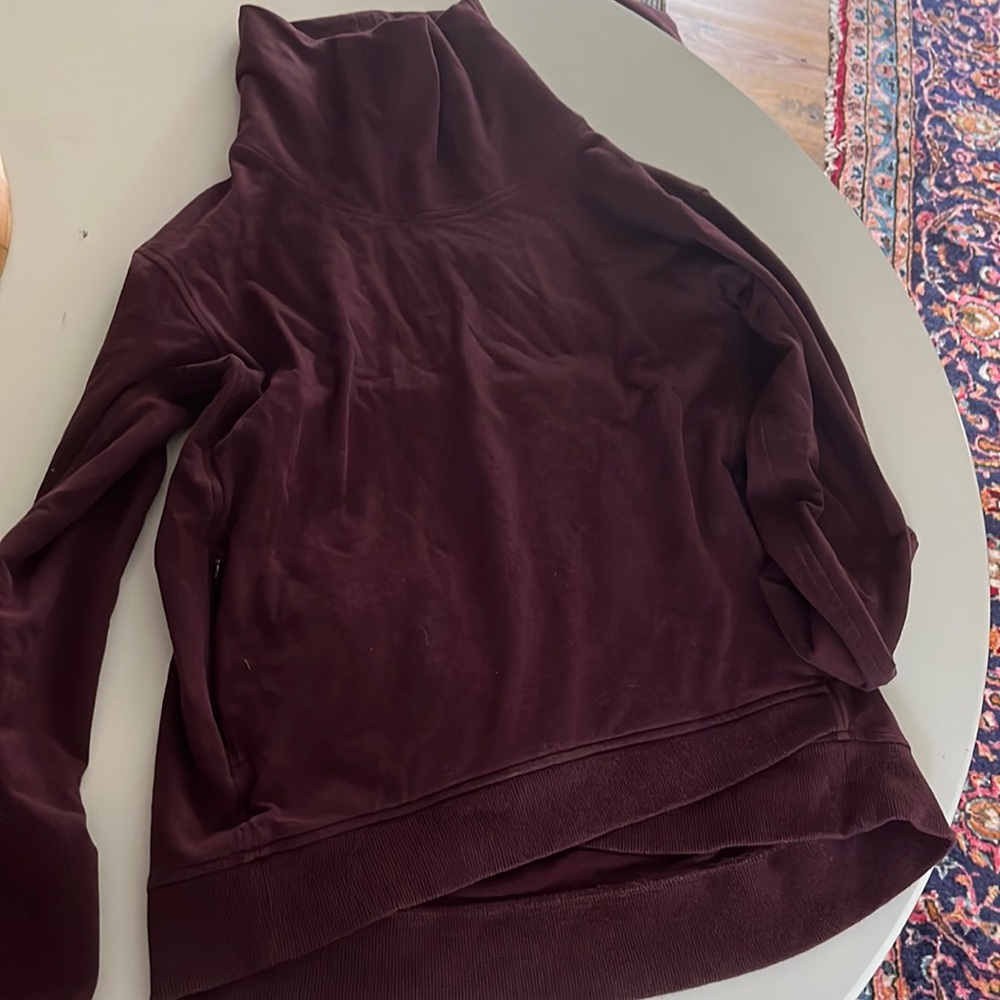 Lululemon Purple sweatshirt